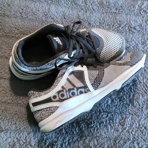 Adidas Black and White Sneakers (Size 6.5)